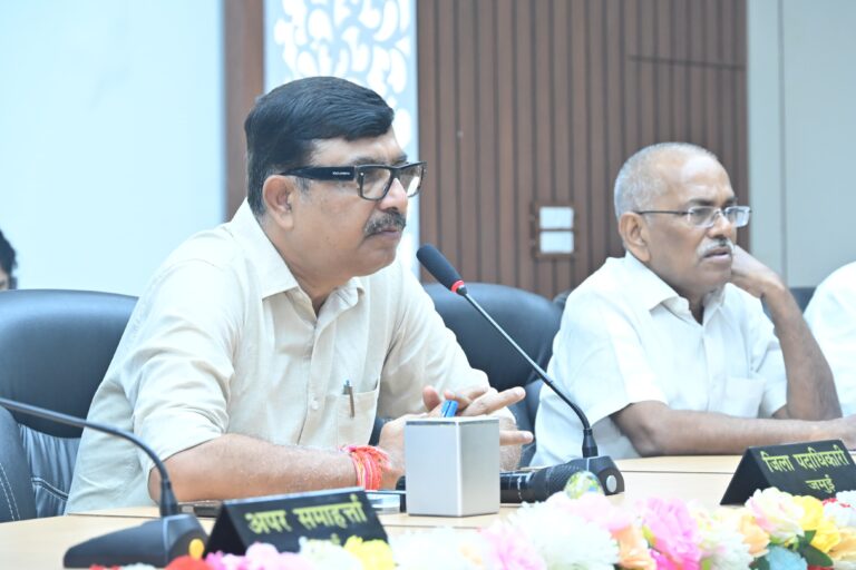 डीएम की पहल पर सुबह 6 बजे से विशेष स्वच्छता अभियान, समाहरणालय परिसर से होगा शुभारंभ।